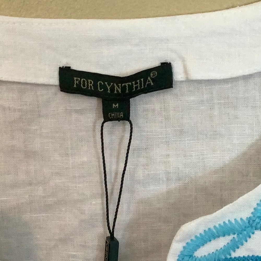 Forcynthia Tunic Top - Picture 3 of 8